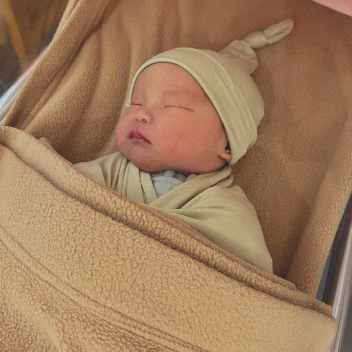 Blake Organic Bamboo Swaddle Blanket with Hat 120X120cm