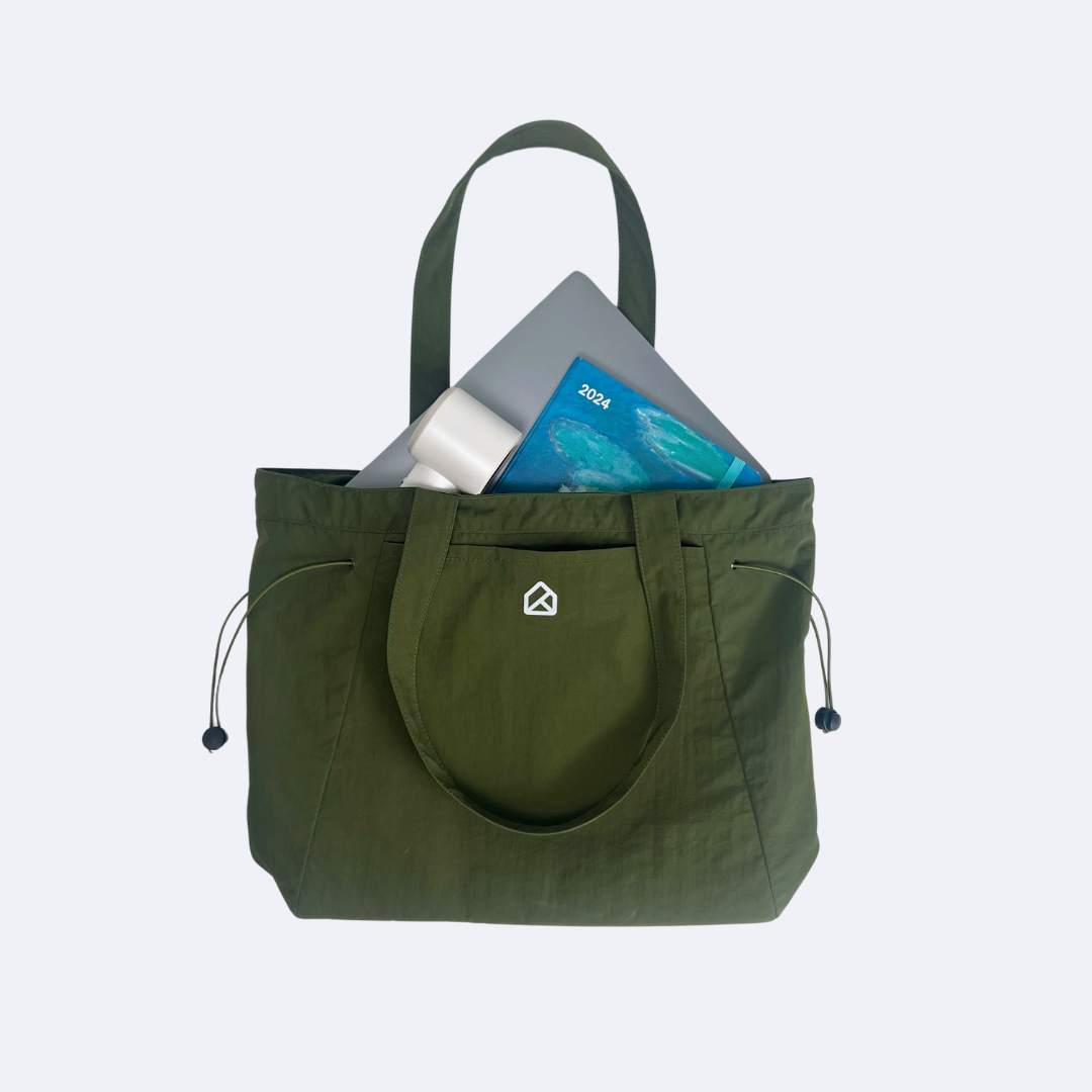 The Casual Carryall Tote Bag